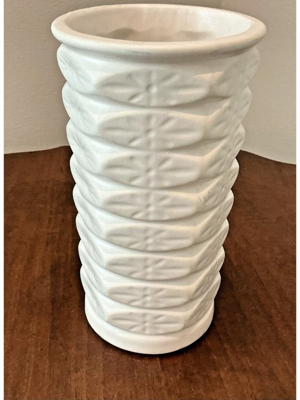 Vintage Mid-Century Modern White Ceramic Vase USA Pottery Starburst Design 8.5"
